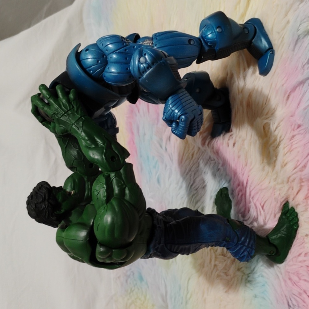 (D-21) Hulk & Apocalypse Action Figures Vtg 2002-2004 Collectibles